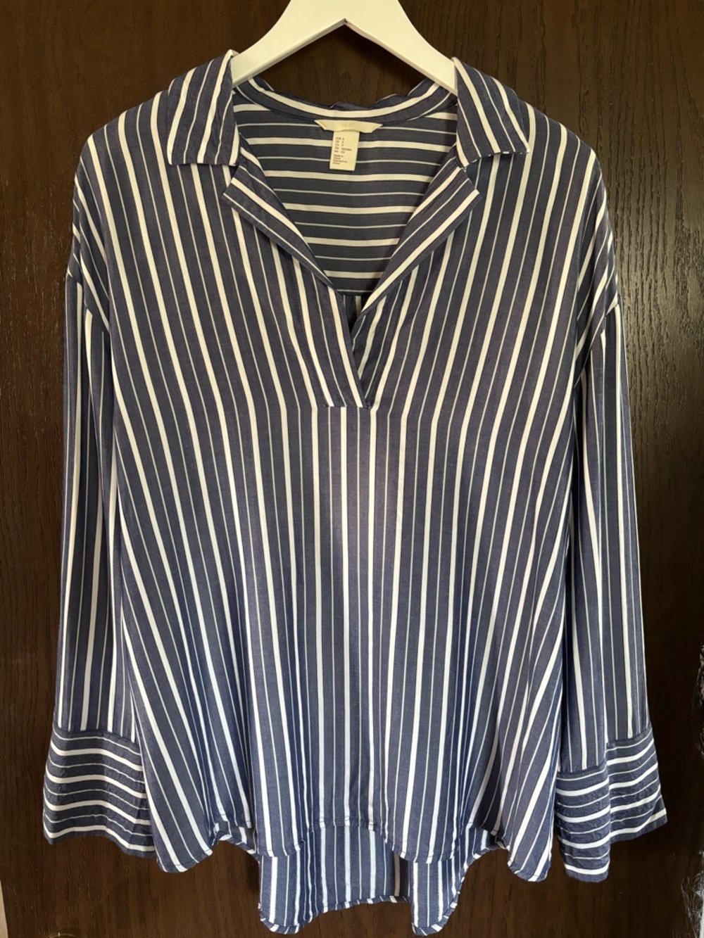 H&M Striped Navy and White V-Neck Long Sleeve Blouse